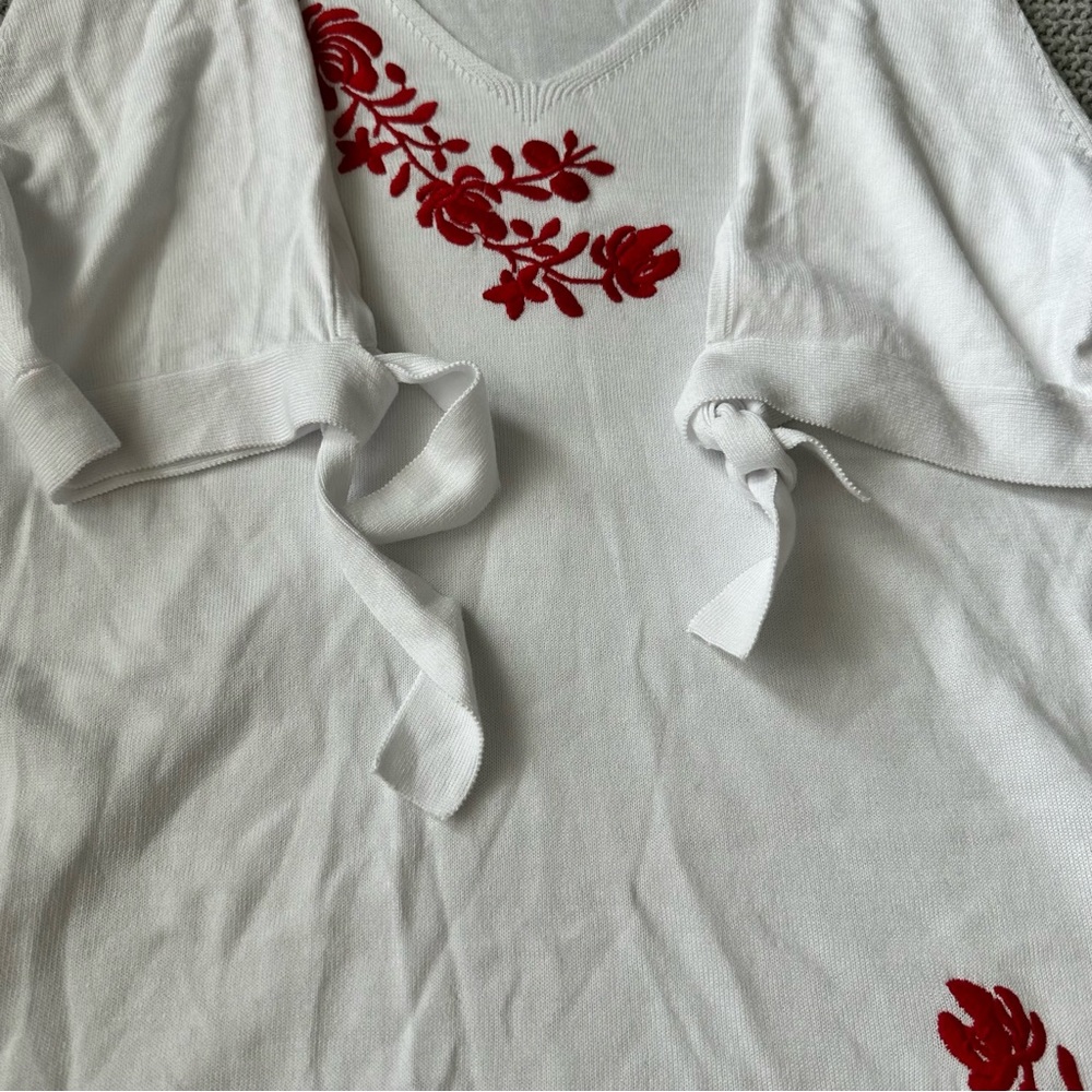 3/$20 Talbots Embroidered Tie-Sleeve V-Neck Sweater MP - Picture 8 of 10